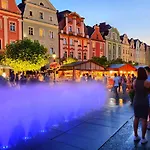 Przy Starowce - Hampton - In Old Town - Main Square, Amazing View, Location!